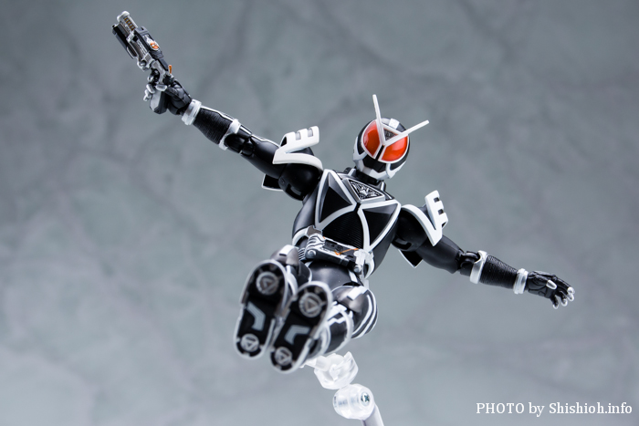 ������S.H.�t�B�M���A�[�c�I���ʃ��C�_�[�f���^ 