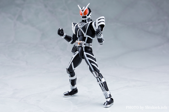 ������S.H.�t�B�M���A�[�c�I���ʃ��C�_�[�f���^ 