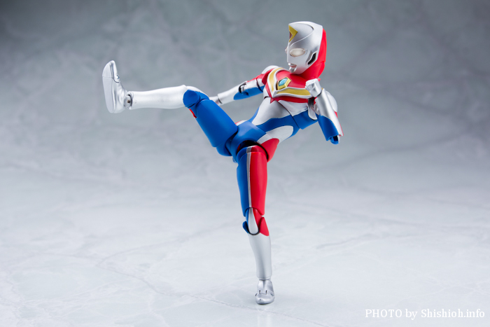 ������S.H.�t�B�M���A�[�c�I�^���� �E���g���}���_�C�i �t���b�V���^�C�v