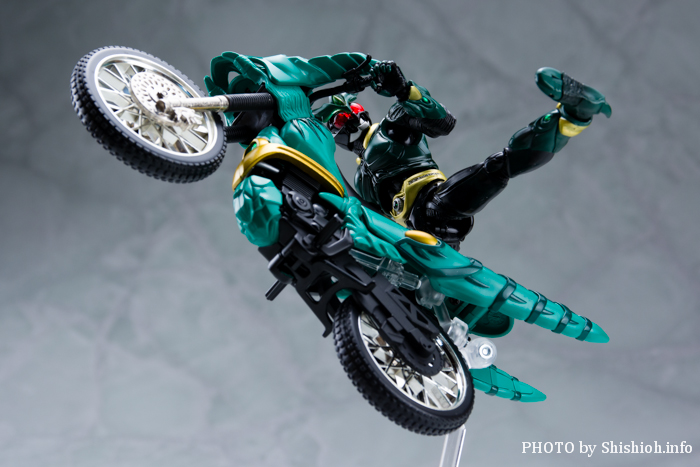 ������S.H.�t�B�M���A�[�c�O�`�IDX�|�s�j�J �M���X���C�_�[