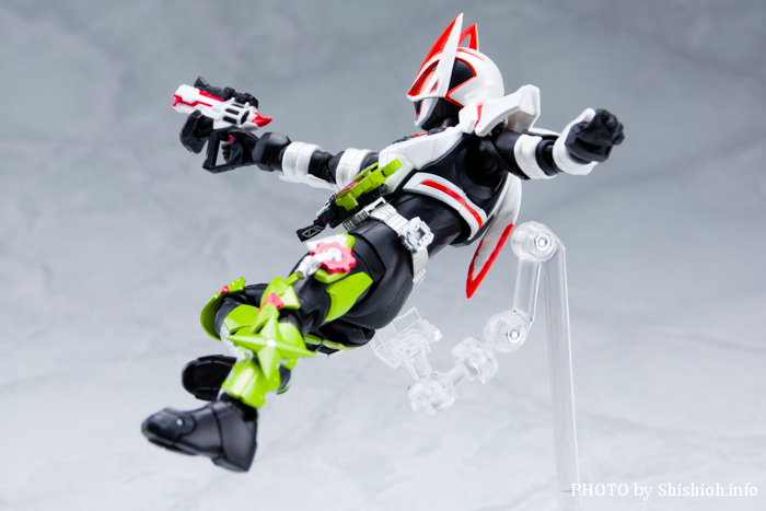 今日のS.H.フィギュアーツ!続・仮面ライダータイクーン フィーバーニンジャフォーム&ケケラ(カエルの置物)セット