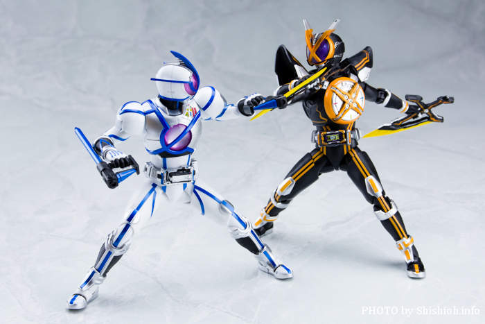 ������S.H.�t�B�M���A�[�c�I ���E�^���� ���ʃ��C�_�[�T�C�K