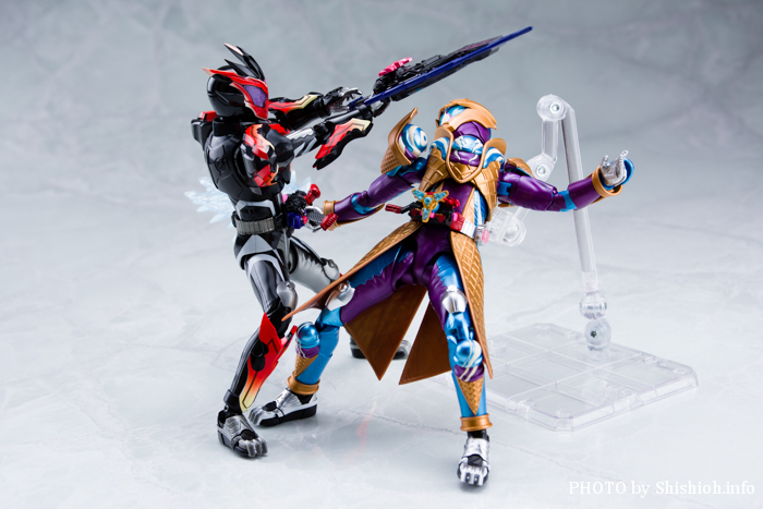 ������S.H.�t�B�M���A�[�c�I ���E���ʃ��C�_�[�K�� �u���U�[�h�\���x�t�H�[��