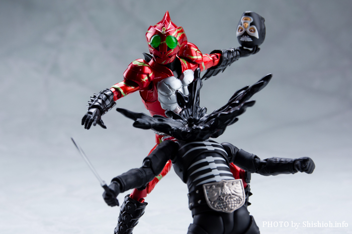 ������S.H.�t�B�M���A�[�c�I ���ʃ��C�_�[�A�}�]���A���t�@ Amazon����Ver.