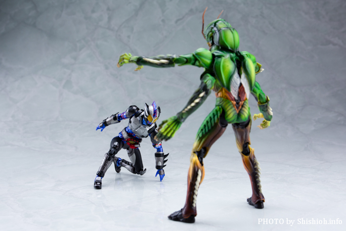 ������S.H.�t�B�M���A�[�c�I ���ʃ��C�_�[�A�}�]���l�I Amazon����Ver.