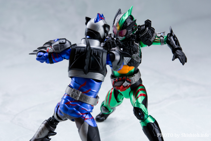 ������S.H.�t�B�M���A�[�c�I ���ʃ��C�_�[�A�}�]���j���[�I���K