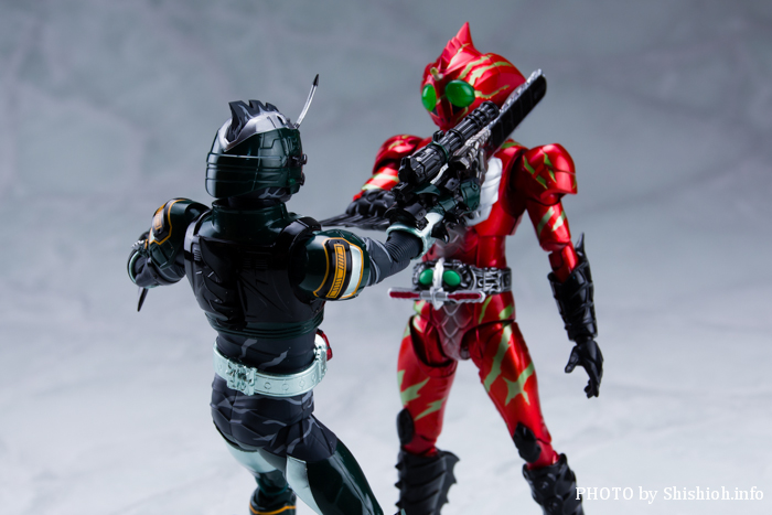 今日のS.H.フィギュアーツ! 仮面ライダーアマゾンネオアルファ