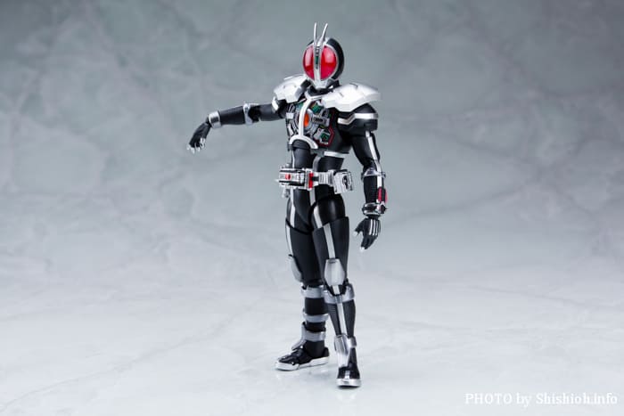 今日のS.H.フィギュアーツ! 真骨彫 面ライダーファイズ アクセルフォーム