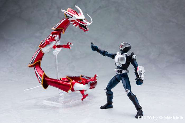 今日のS.H.フィギュアーツ! 仮面ライダー龍騎 ブランク体