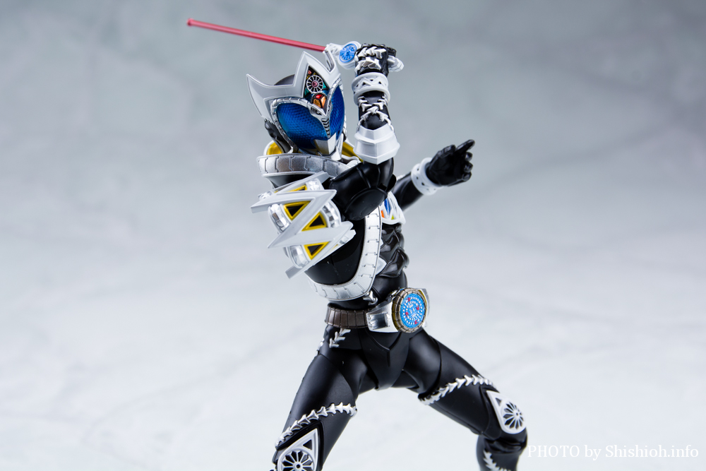 今日のS.H.フィギュアーツ! 真骨彫 仮面ライダーサガ