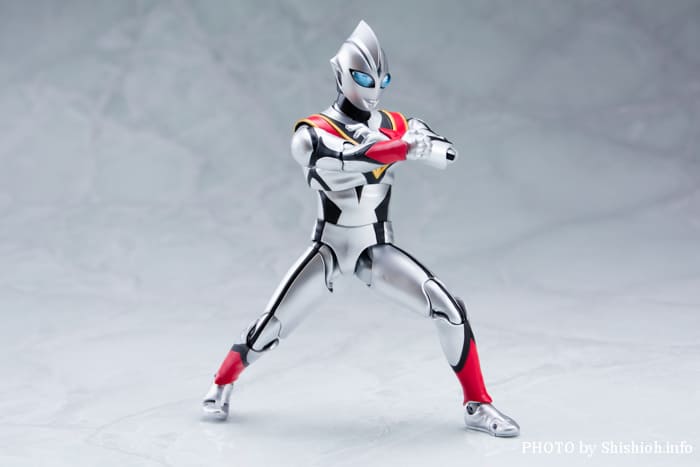 ������S.H.�t�B�M���A�[�c�I �^���� �C�[���B���e�B�K 