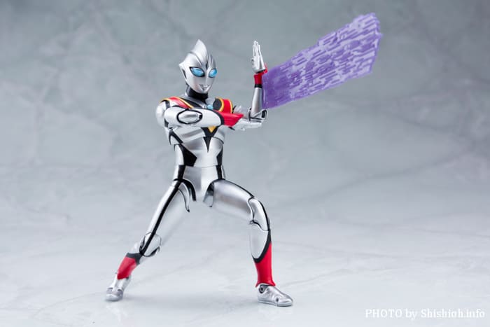 ������S.H.�t�B�M���A�[�c�I �^���� �C�[���B���e�B�K 