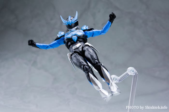 今日のS.H.フィギュアーツ! 真骨彫 ウイングマン